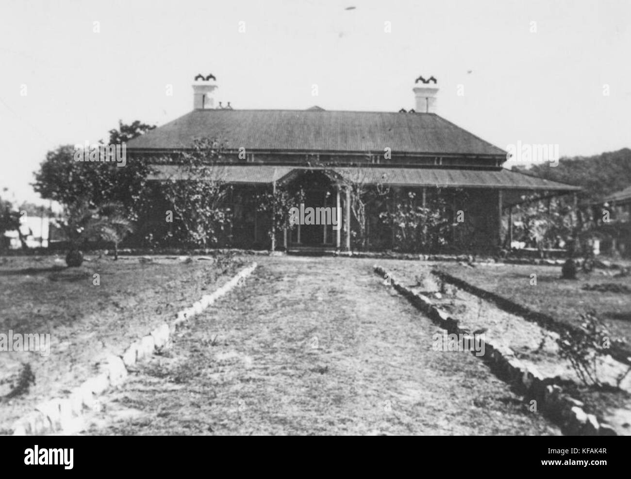 1 119728 Kies Laufwerk zur Vorderseite der St John's Wood in Ashgrove Brisbane Stockfoto