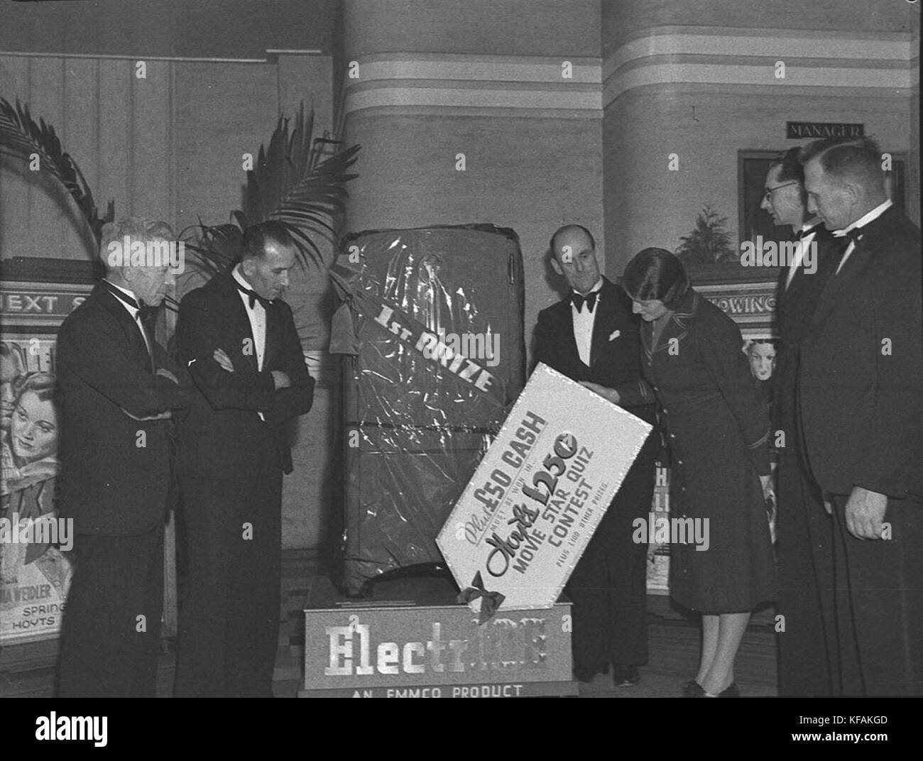 24696 Star Theater Bondi Junction kühlschrank Anzeige und Filmstar quizz Wettbewerb Stockfoto