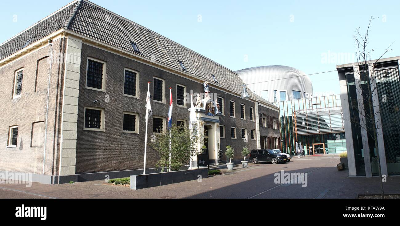 De Librije Restaurant und Hotel bei Spinhuisplein, zentrale Zwolle, Niederlande. Drei Michelin Sterne, Ausführen von Chefkoch Jonnie Boer. Stich von 2 Bilder. Stockfoto