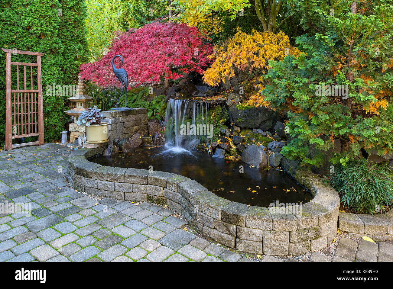 Home Garten Wasserfall Teich Mit Ziegel Fertiger Stein