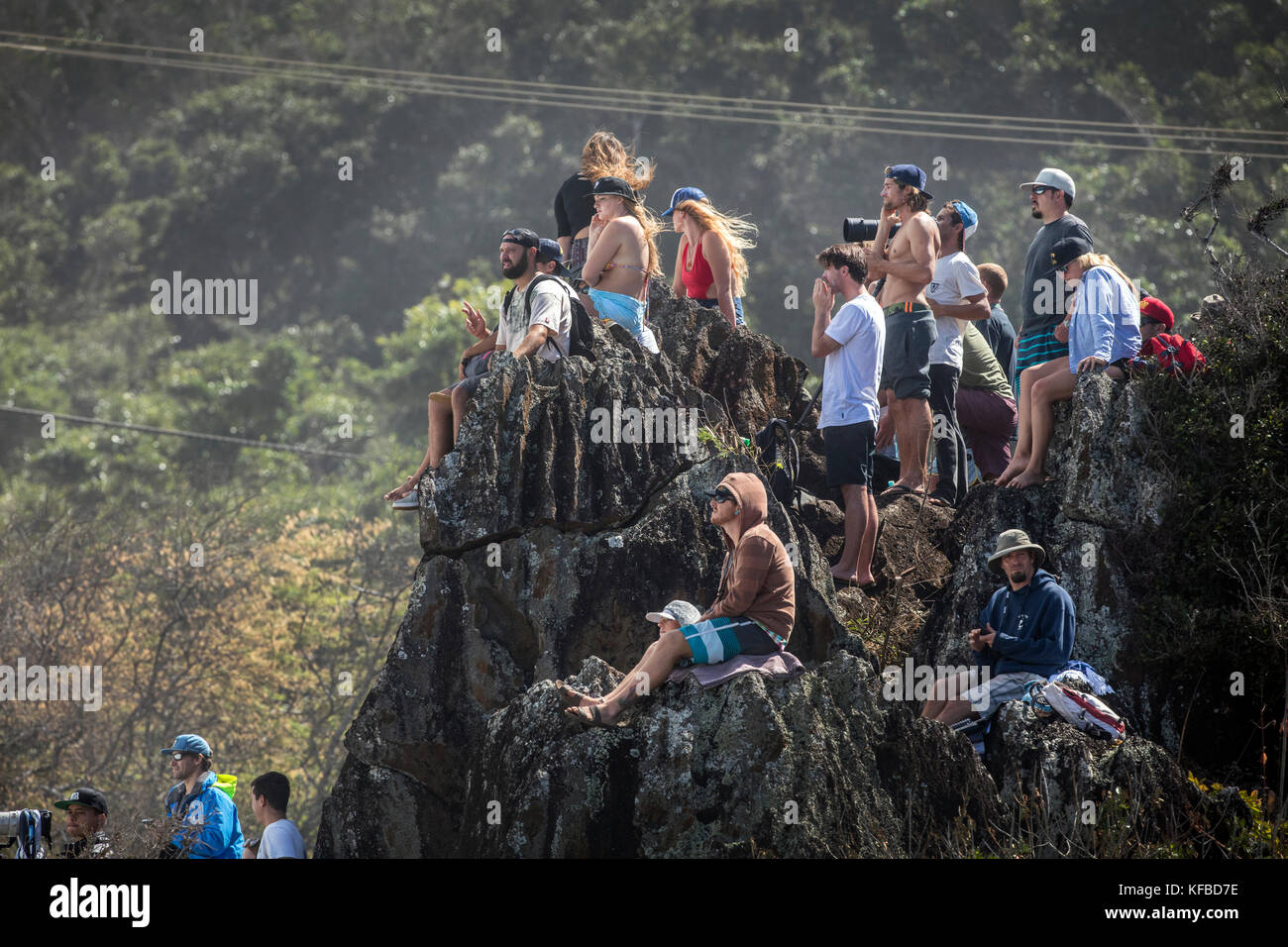 Hawaii, Oahu, North Shore, Eddie Aikau, 2016, Zuschauer, den Eddie Aikau Big Wave surfen 2016 Wettbewerb, Waimea Bay Stockfoto