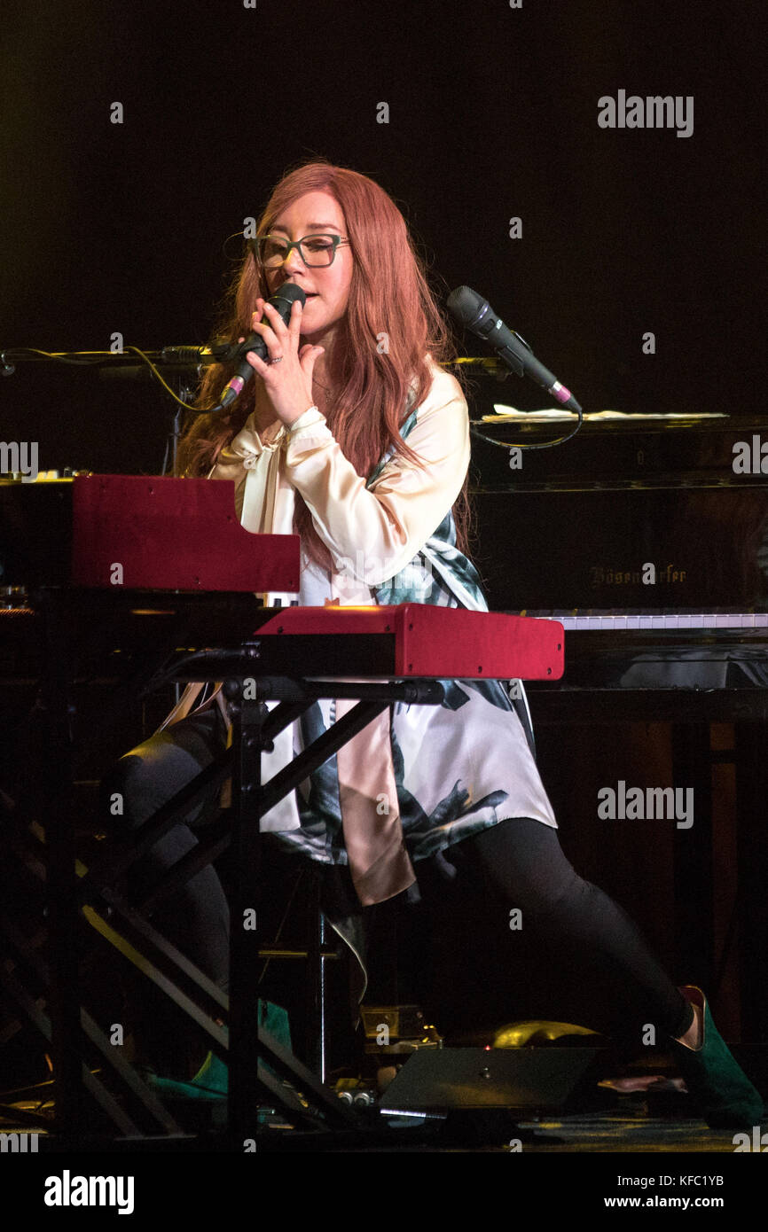 Native Invader Madison, Wisconsin, USA. Oktober 2017. TORI AMOS tritt live während der ...