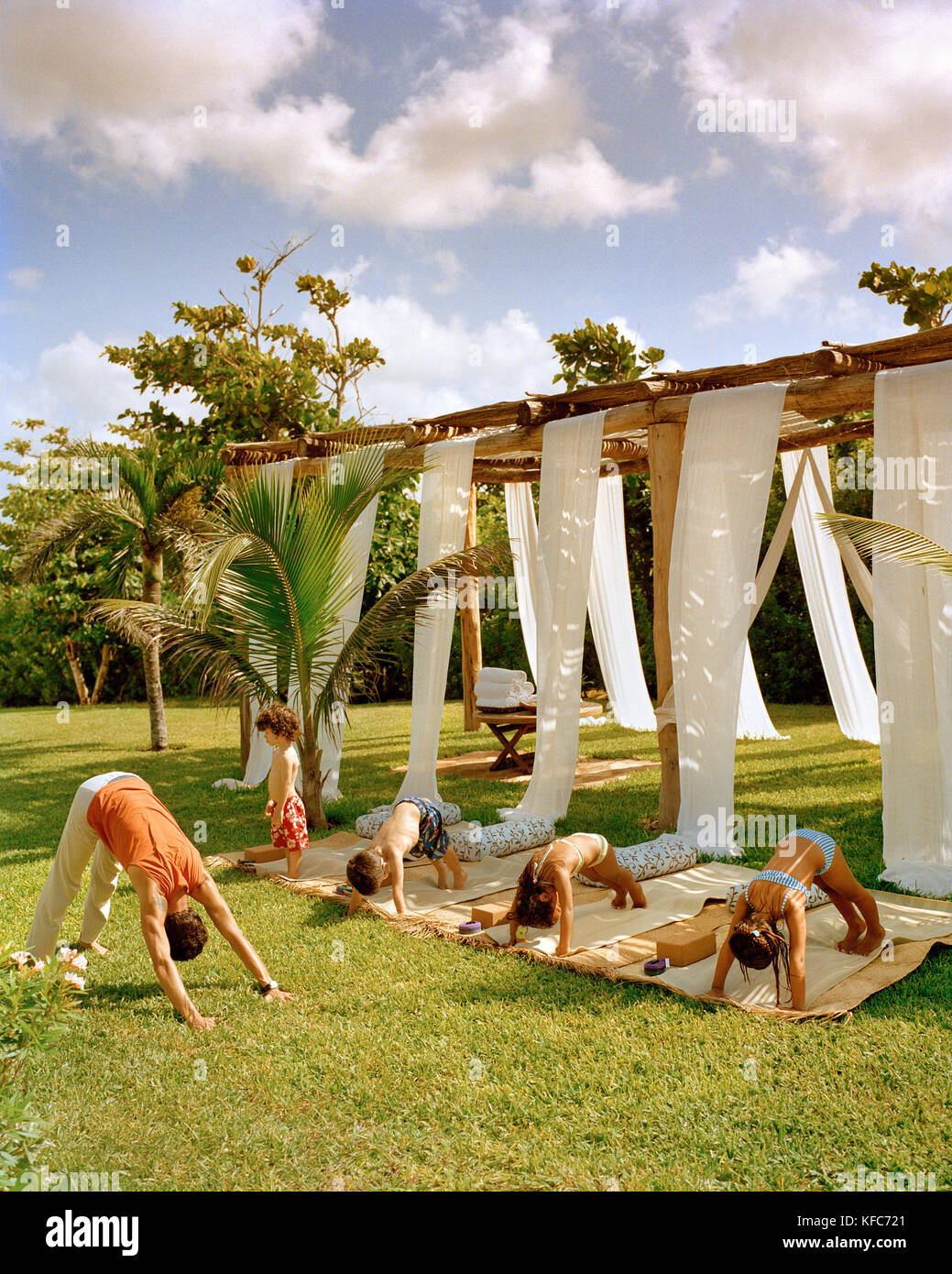 Mexiko, Riviera Maya, Kinder Yoga, esencia Hotel und Villen Stockfoto