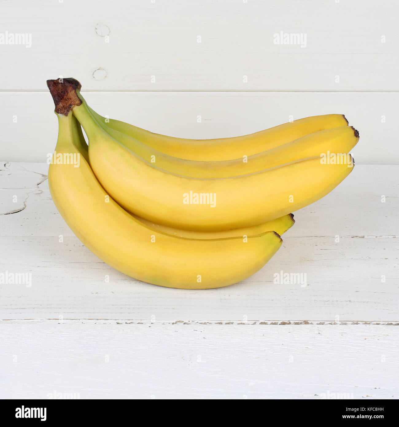 Bananen Obst Platz Früchte auf Holzbrett Holz Lebensmittel Stockfoto