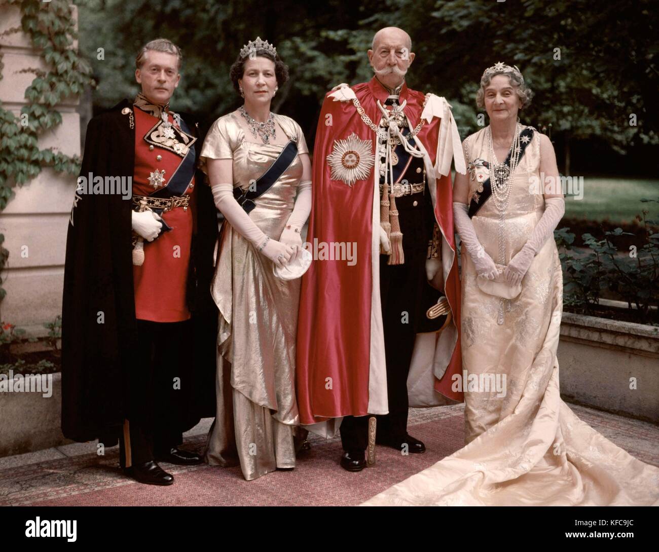 Prinz Georg von Griechenland und Dänemark (1869-1882) und seine Frau Prinzessin Marie Bonapart (1882-1962) und ihre Tochter Prinzessin Eugenie von Griechenland und ihr zweiter Ehemann Prinz Raimund von Tour und Taxis 1953 Taponier Photo12.com - Coll. Stockfoto