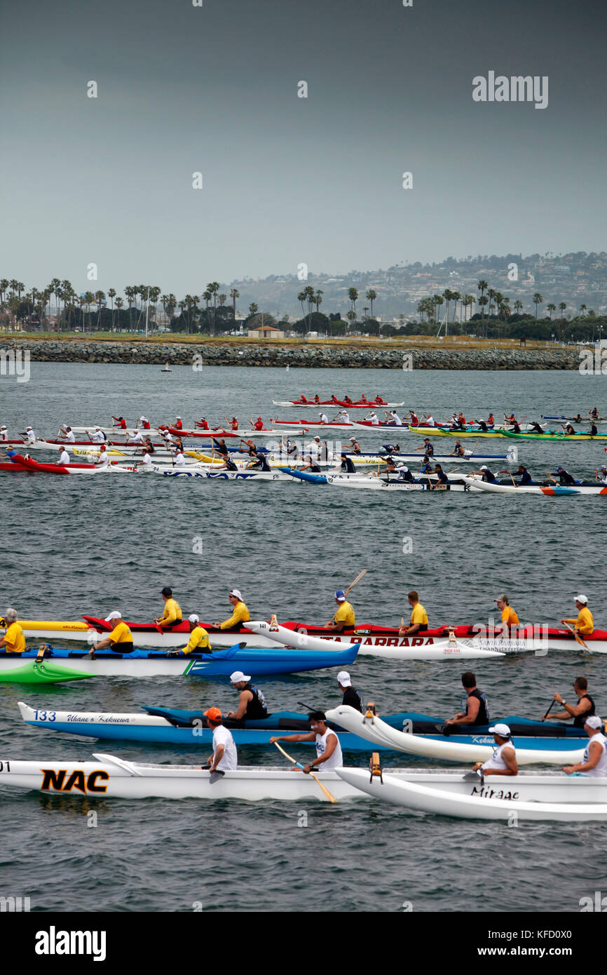 Usa, Kalifornien, San Diego, teams Reihe gegen einander in Ferienhäuser Insel, Mission Bay Park Stockfoto