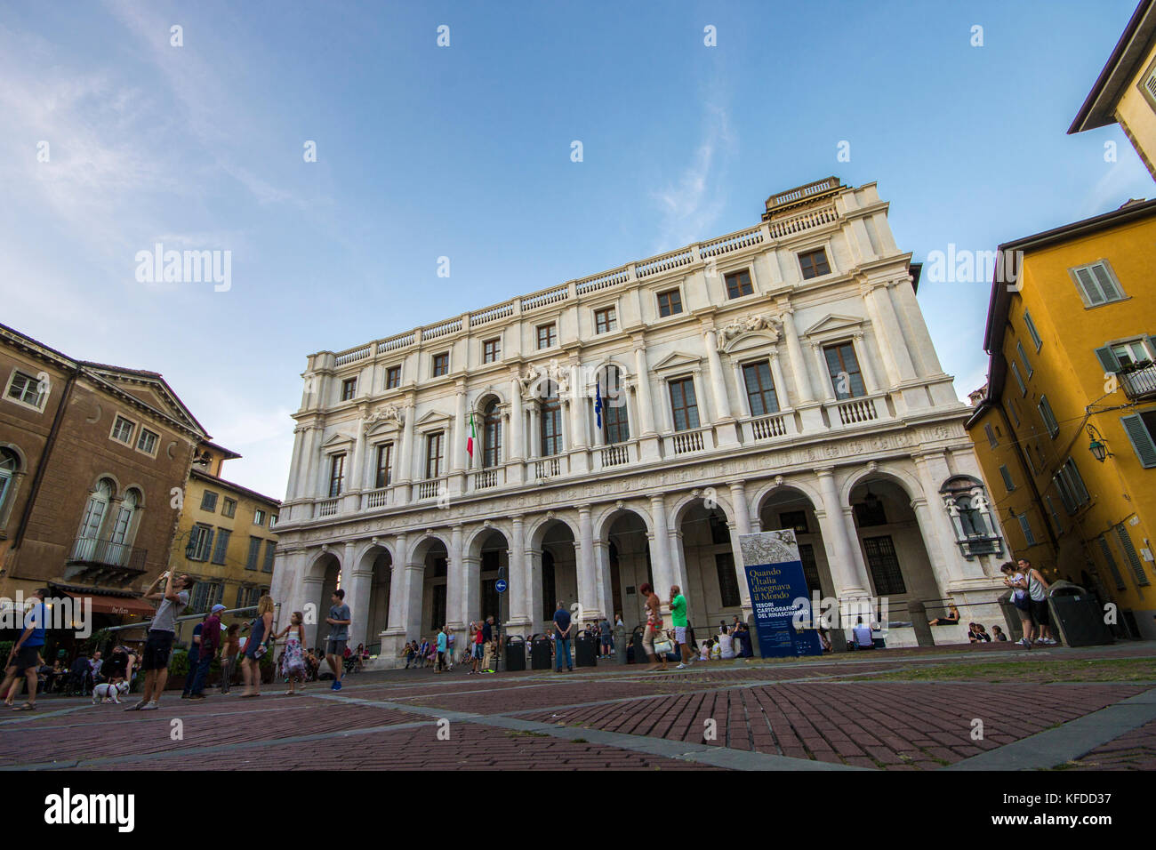 Die Biblioteca Civica Angelo Mai auf der Piazza Vecchia, besetzen die Palazzo Nuovo di Bergamo Stockfoto