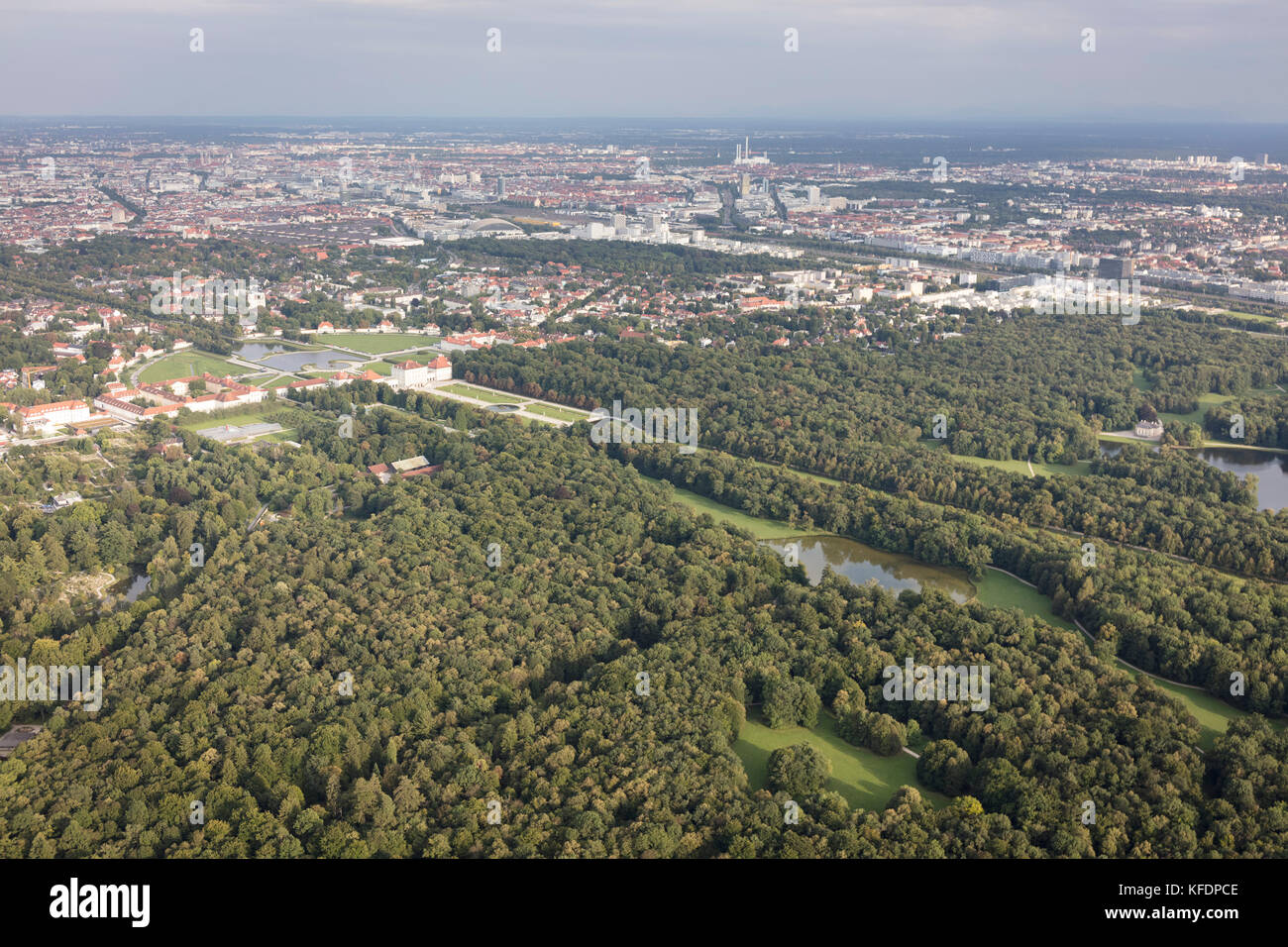 Luftaufnahme von Schloss Nymphenburg (Schloss Nymphenburg), München, Bayern, Deutschland Stockfoto