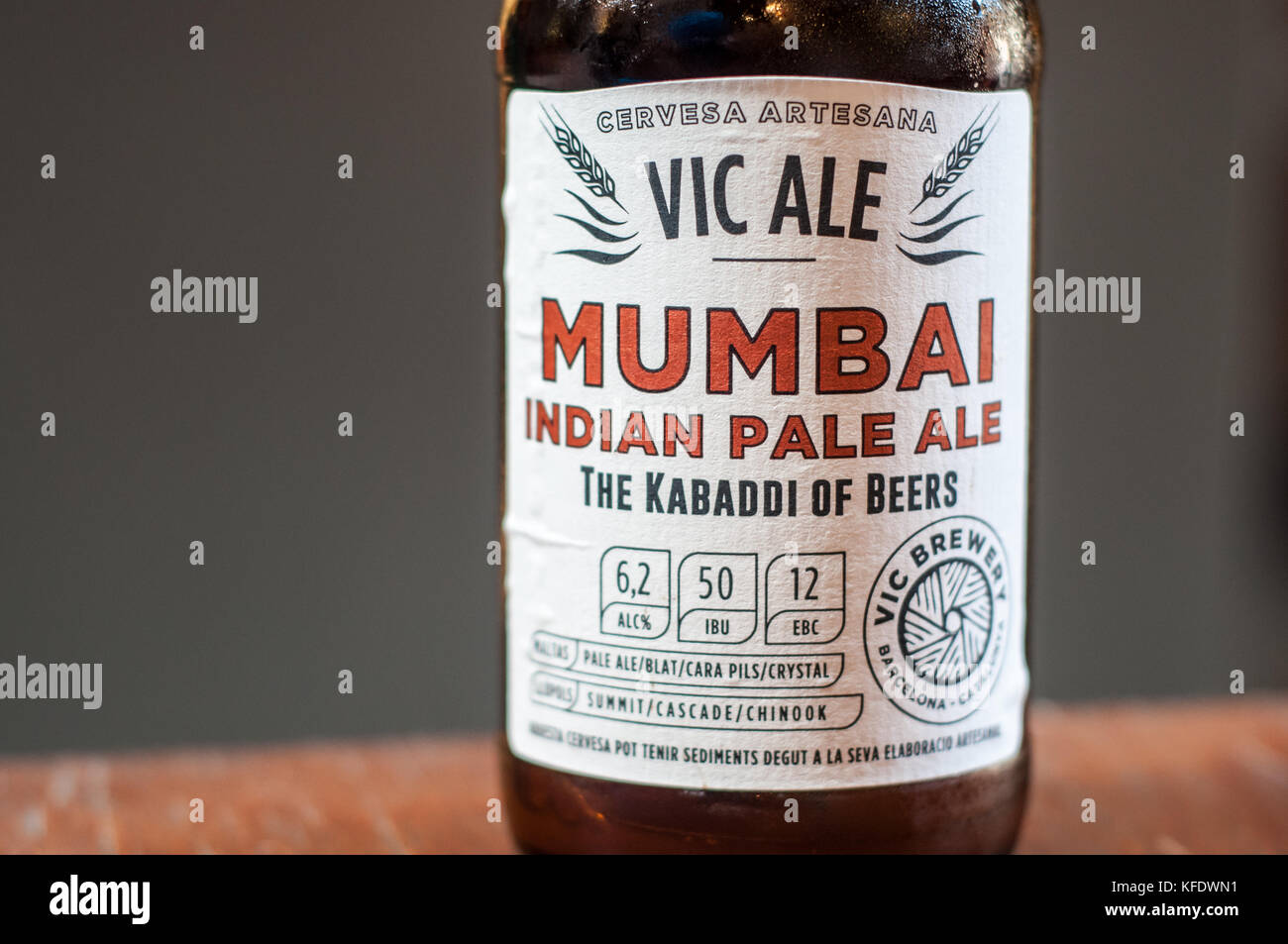 Handwerk beear Label und Flasche. Viv Ale. Mumbal Bier. Die Kabaddi der Biere Stockfoto