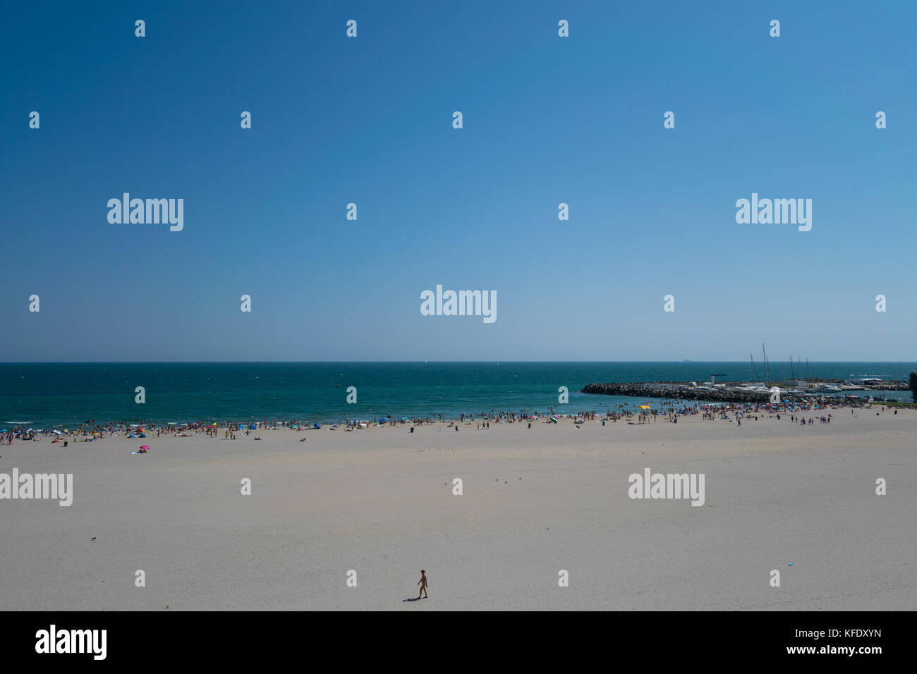 Schwarzes Meer Strand Landschaft mit Personen auf Urlaub in Osteuropa Rumänien Stockfoto