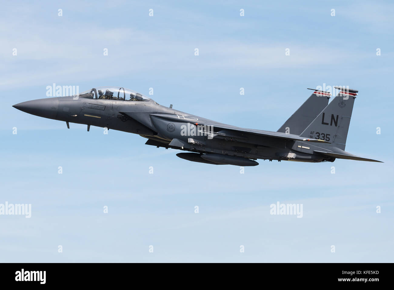 Eine McDonnell Douglas F-15E Strike Eagle Kampfjet der US Air Force an RAF Lakenheath, Vereinigtes Königreich. Stockfoto