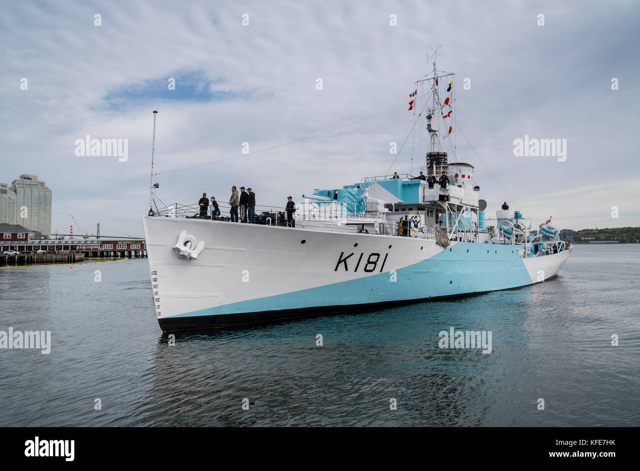 Die letzte noch existierende Korvette der Flower-Klasse HMCS SACKVILLE kommt zur Sommersaison 2017 am Wasser an, Halifax, Nova Scotia, Kanada. Stockfoto