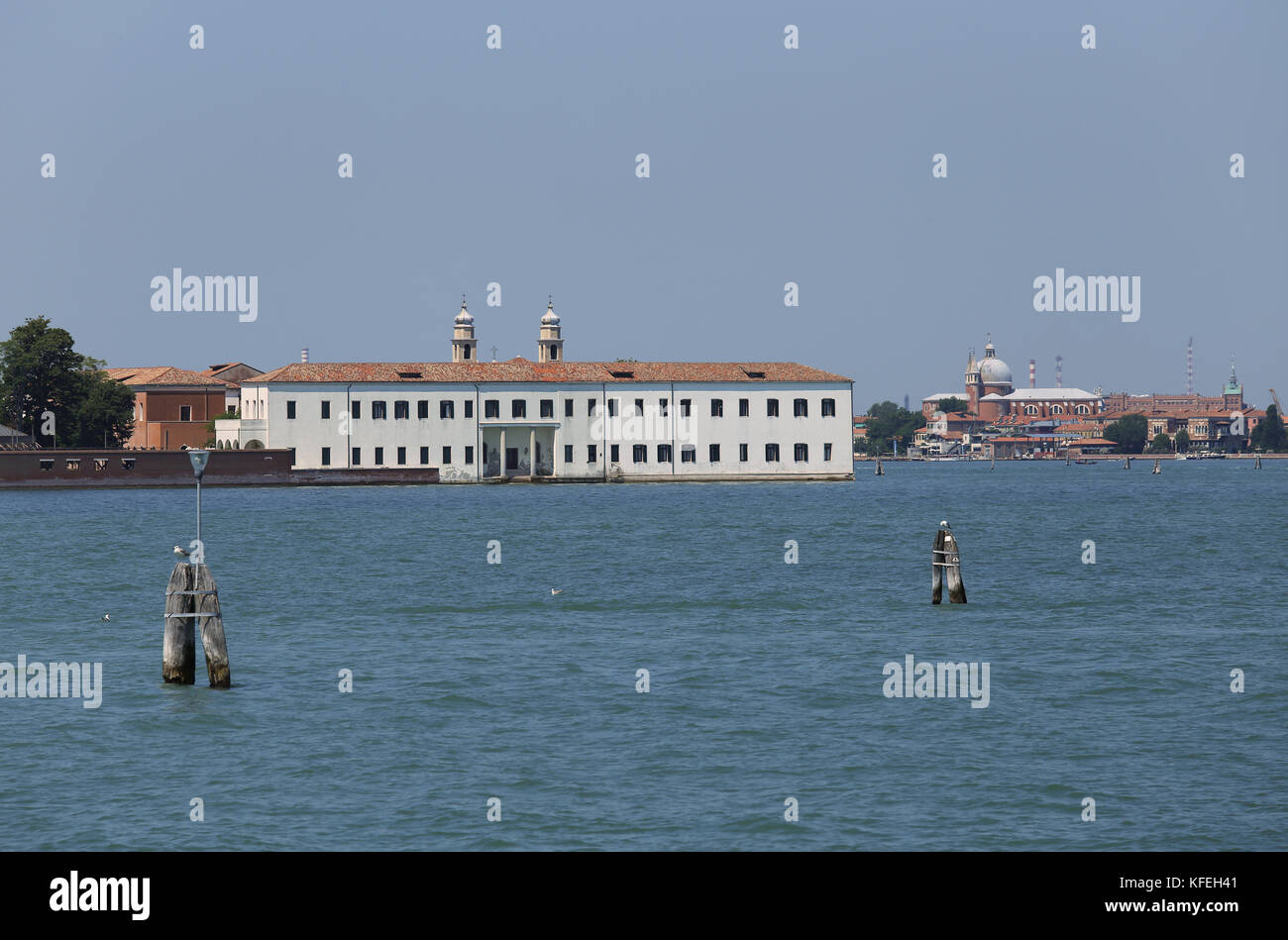 Kleine Insel in der Nähe von Venedig in Italien genannt Isola di San Servolo Stockfoto