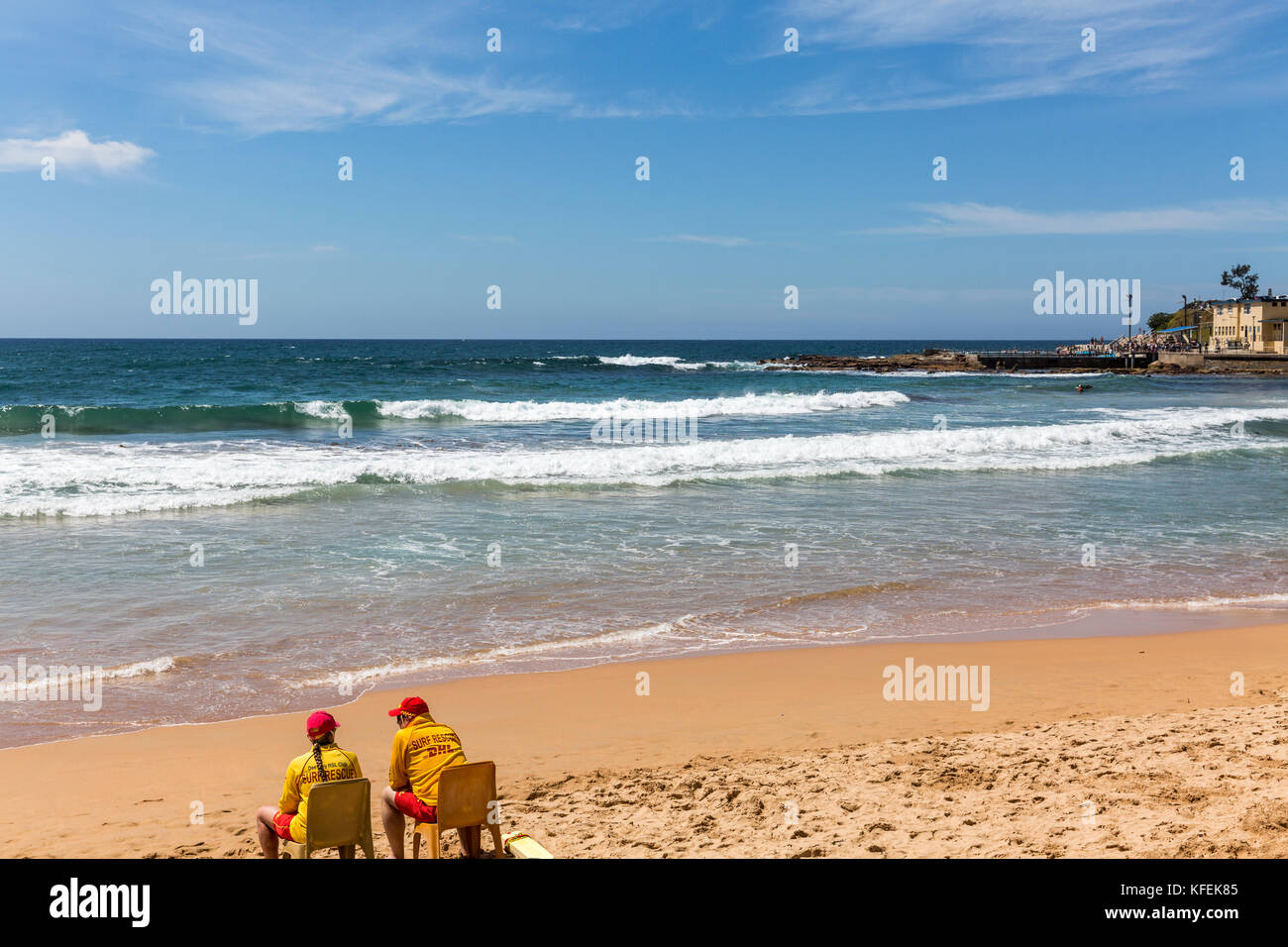 Surf retten Rettungsschwimmer Personal Rettungsschwimmer auf Dee Why Beach, Sydney, Australien Stockfoto