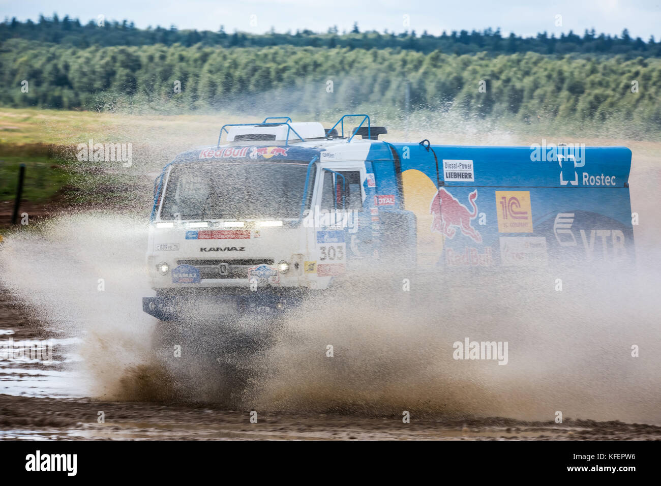 Moskau, Russland - August 2017: Leistung Der kamaz-master Team Truck auf internationale militärische Forum in der Region Moskau, Russland Stockfoto