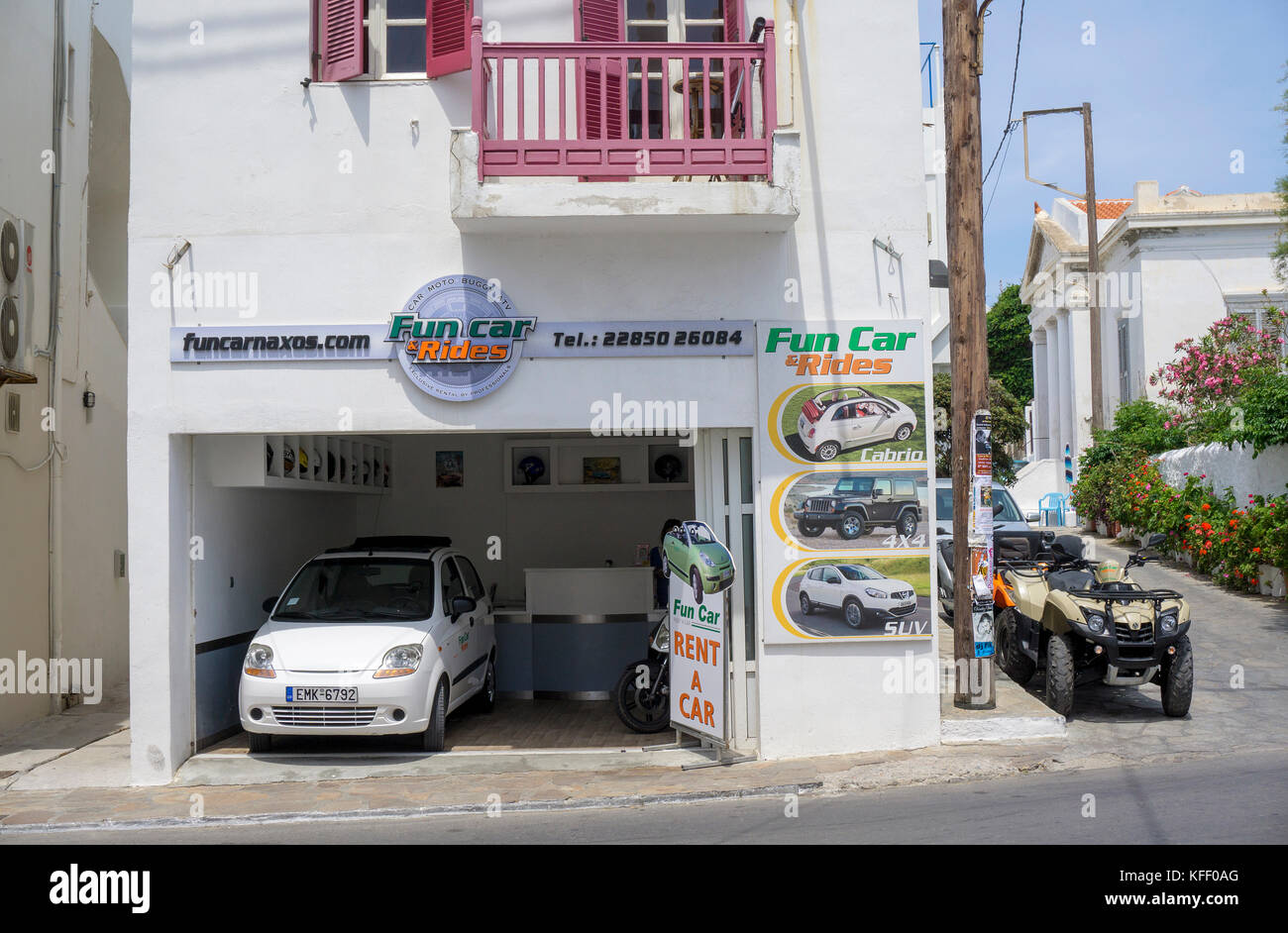 Fun Car, eine Autovermietung in Naxos Stadt, Naxos, Kykladen, Ägäis, Griechenland Stockfoto