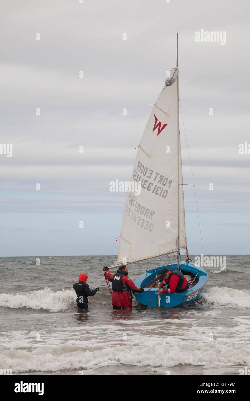 Portobello Beach, Edinburgh, Schottland, Großbritannien. segeln Oat auf dem Sandstrand von Portobello Beach, Edinburgh, die Hauptstadt von Schottland, Großbritannien. Stockfoto