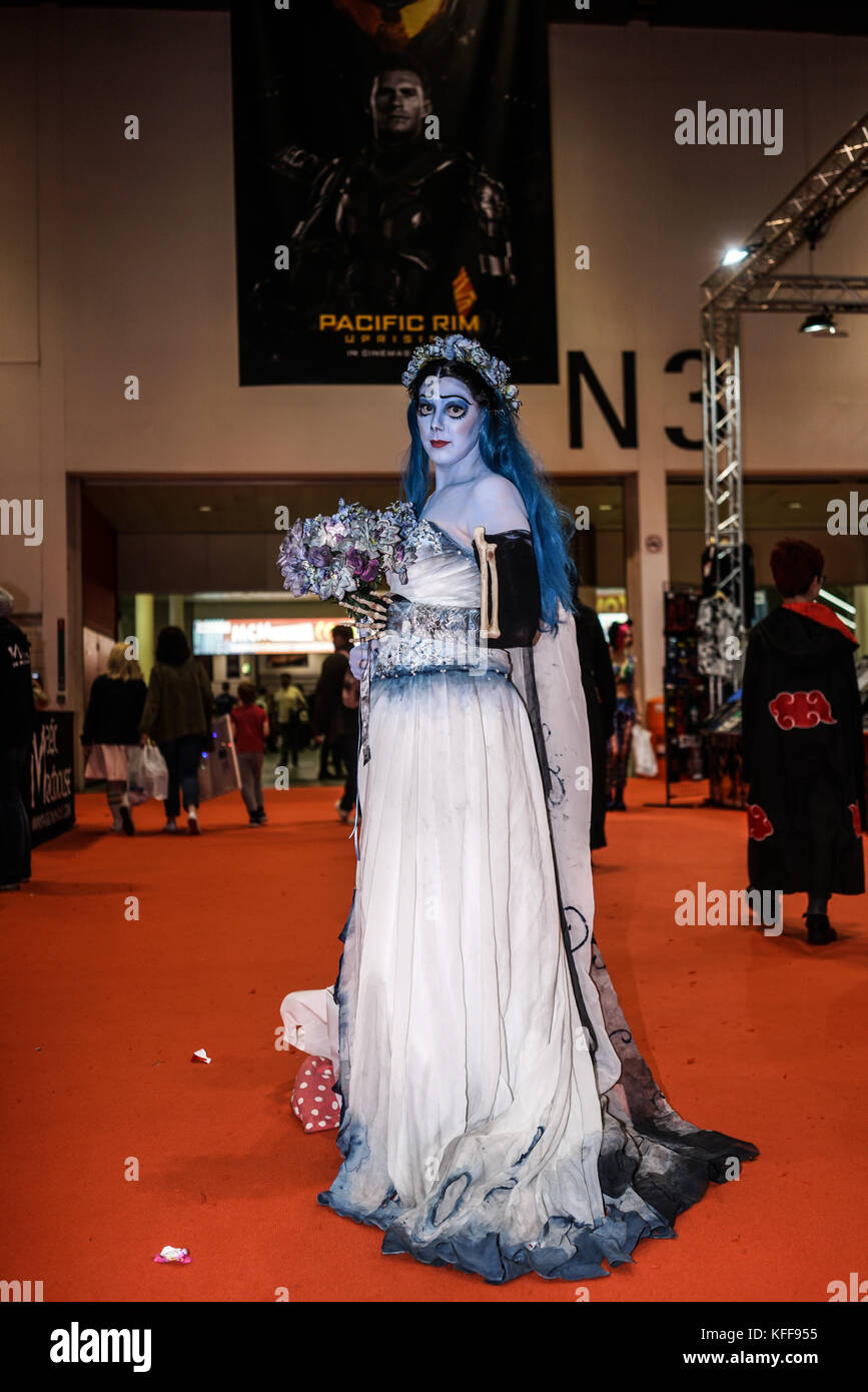 Cosplay Fans kamen am 27. Oktober in London, 2017 für die mcm London Comic Con, die im Excel Center nahm mit Hunderten von stall Ausstellung. Das Wochenende comic Fans bot die Chance, als Ihre Lieblingsfiguren zu kleiden und sogar in der eurocosplay Meisterschaften konkurrieren. Credit: Siehe li/alamy leben Nachrichten Stockfoto