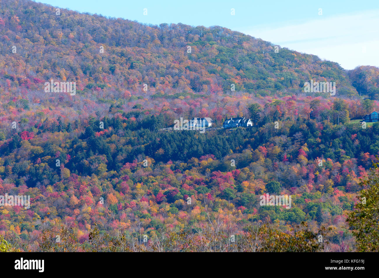 Eigentumswohnungen eingebettet in den Bergen in der Nähe von Manchester, Vermont, USA Stockfoto