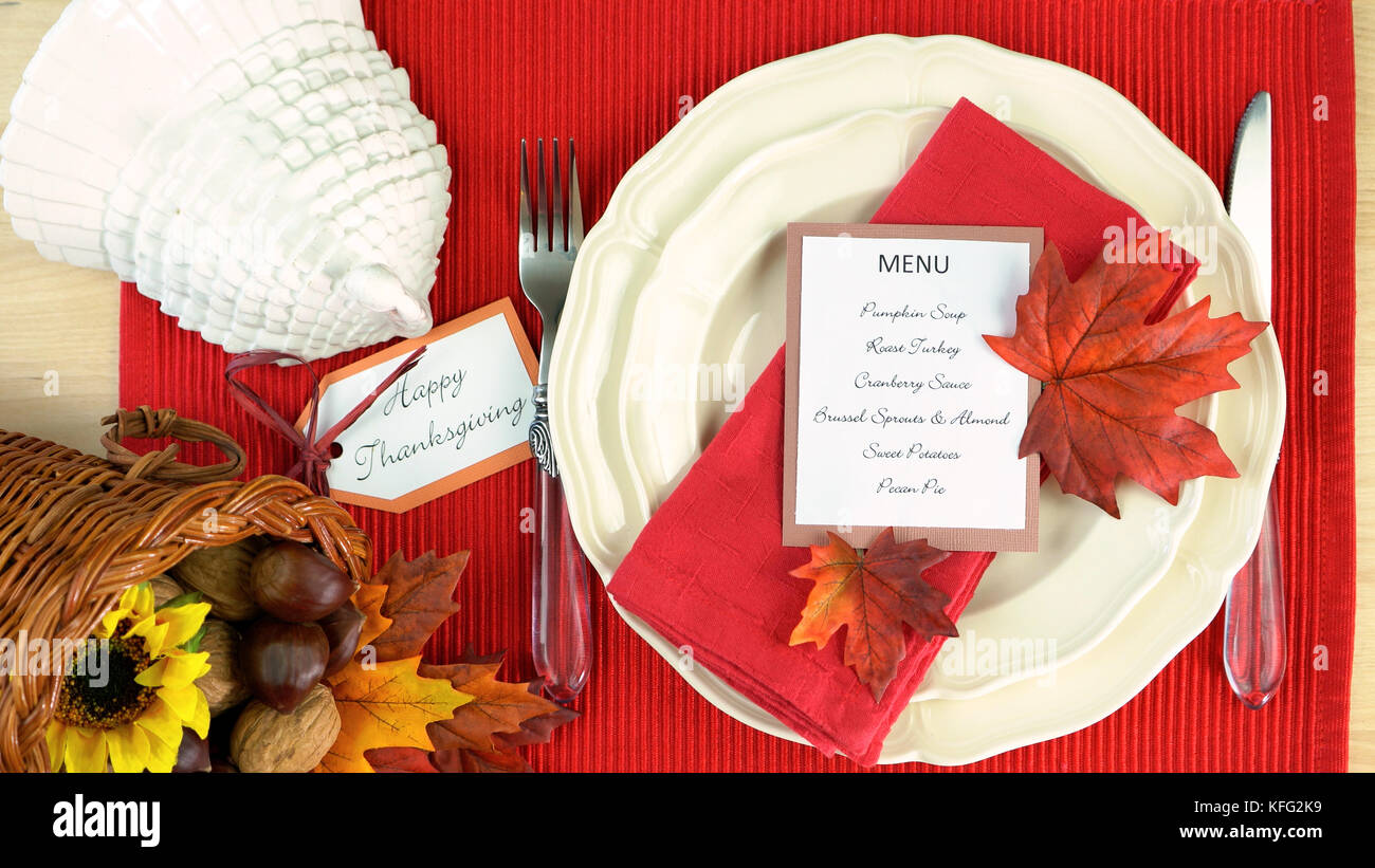 Thanksgiving Tabelle Nahaufnahme von einzelnen Ort, Einstellung und Overhead. Stockfoto