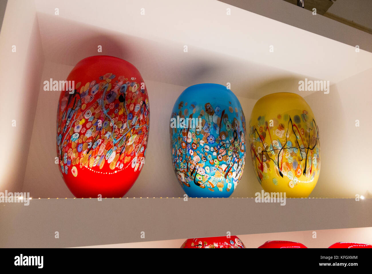 Valletta Glas/Glas/Vase/Vasen auf Verkauf / zu verkaufen, das in der ummauerten Stadt Mdina in Malta geblasen. (91) Stockfoto