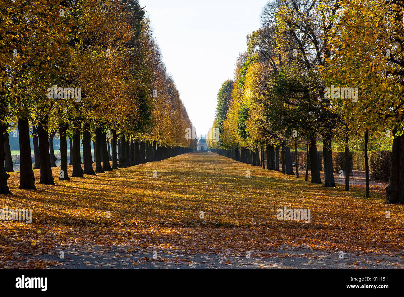 HANNOVER, DEUTSCHLAND - 19. OKTOBER 2017: Herrenhäuser Gärten in Hannover Stockfoto