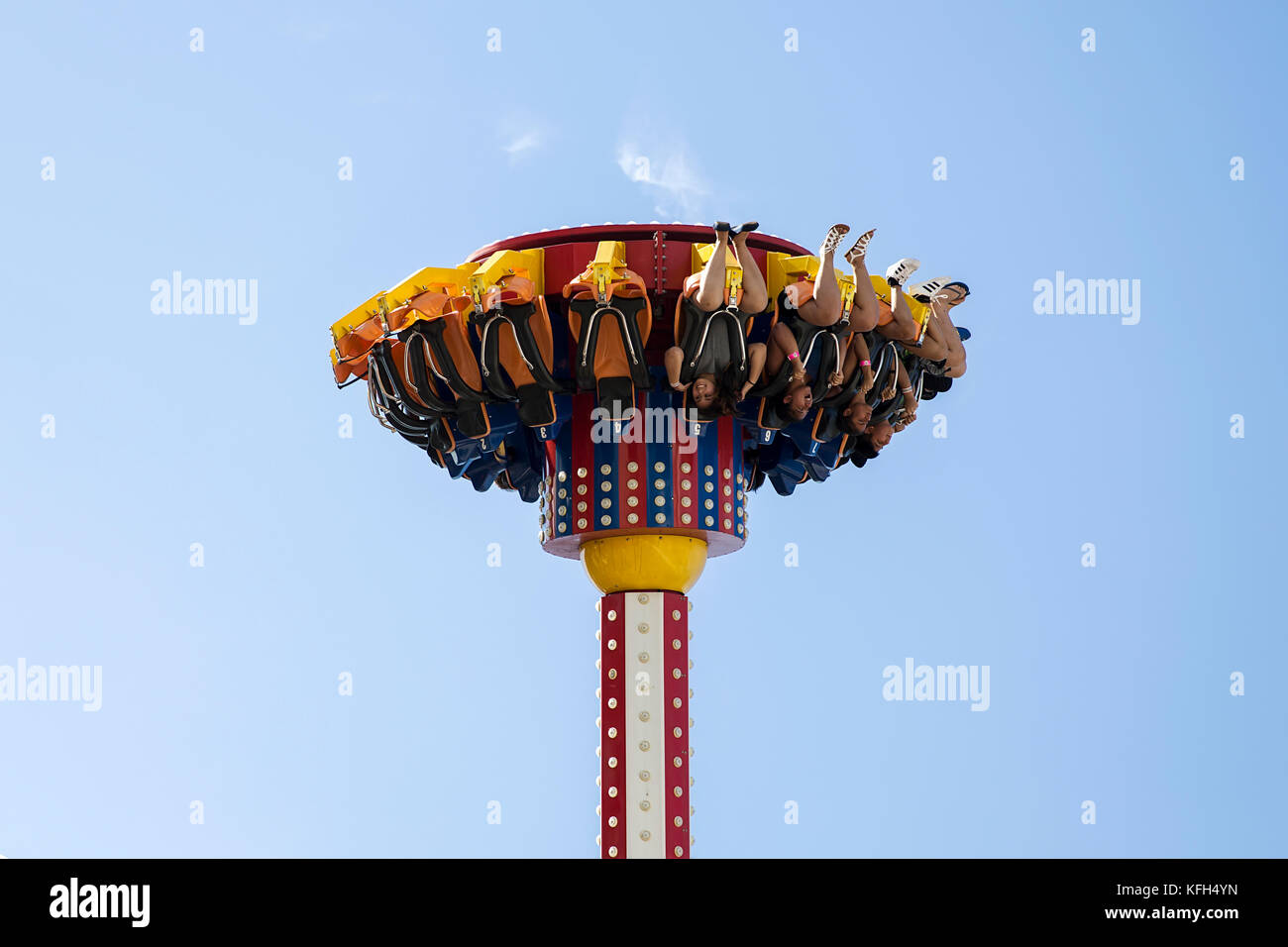 New York, USA - 23. August 2017: Nicht identifizierte Personen im Luna Park in Coney Island, New York. Luna Park ist im ehemaligen Website 2010 von astroland geöffnet. Stockfoto