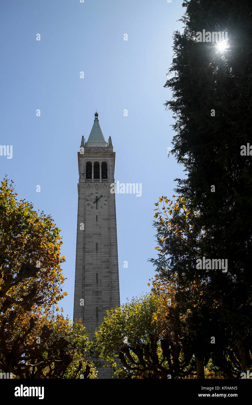 Sather Tower Campanile, Universität von Kalifornien, Berkeley, California, United States Stockfoto