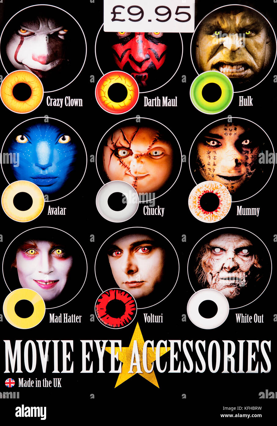 Halloween Poster, Brighton, England 2017. Ein Plakat werbung creepy Kontaktlinsen und Zubehör auf beängstigende Zeichen von Horror Film basiert Stockfoto