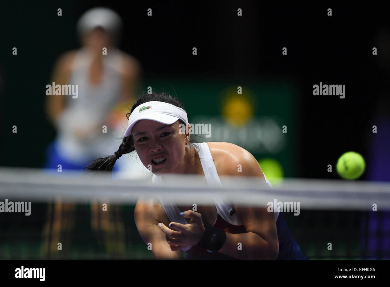 Singapur. 28 Okt, 2017. Yung-jan Chan (twn), Oct 28, 2017 - Tennis: BNP Paribas wta finale Singapur 2017 Übereinstimmung zwischen Chan Yung-Jan (twn)/Martina Hingis (Che) 0-2 Timea babos (hun)/Andrea hlavackova (Cze) an Indoor Stadium in Singapur. Credit: haruhiko Otsuka/LBA/alamy leben Nachrichten Stockfoto