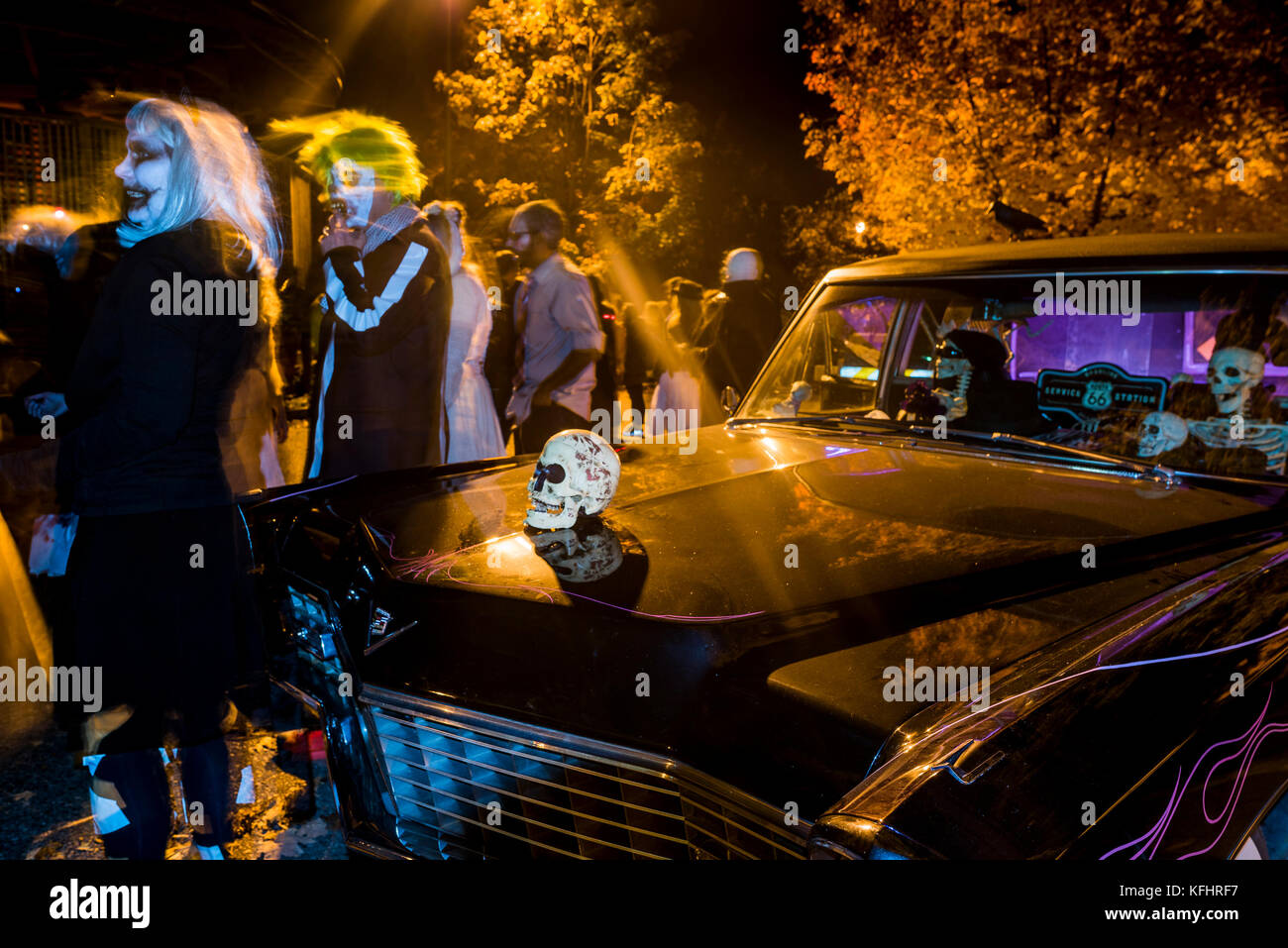 Parade der verlorenen Seelen, Commercial Drive Nachbarschaft, Vancouver, British Columbia, Kanada. Stockfoto