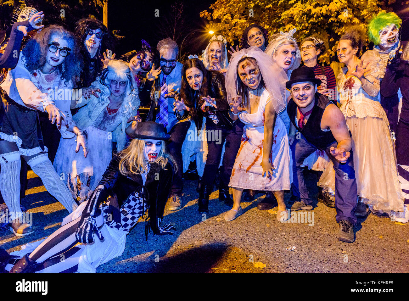 Zombies an der Parade der verlorenen Seelen, Commercial Drive Nachbarschaft, Vancouver, British Columbia, Kanada. Stockfoto
