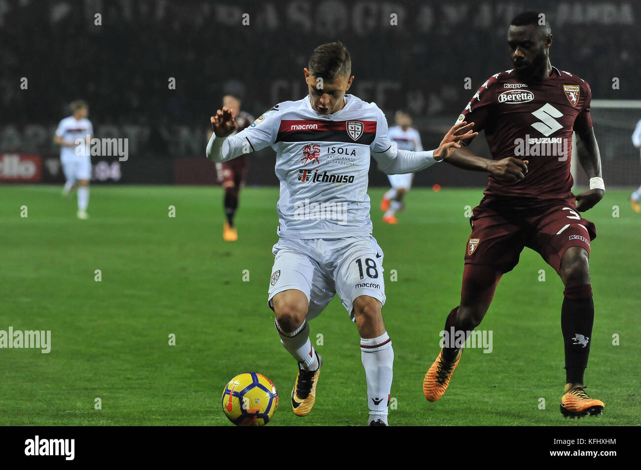 Turin, Italien. 29 Okt, 2017. nicolò barella (Cagliari Calcio) während der Serie ein Fußballspiel zwischen Torino fc und Cagliari Calcio in Stadio Grande Torino am 29. Oktober 2017 in Turin, Italien. Credit: Fabio Udine/alamy leben Nachrichten Stockfoto