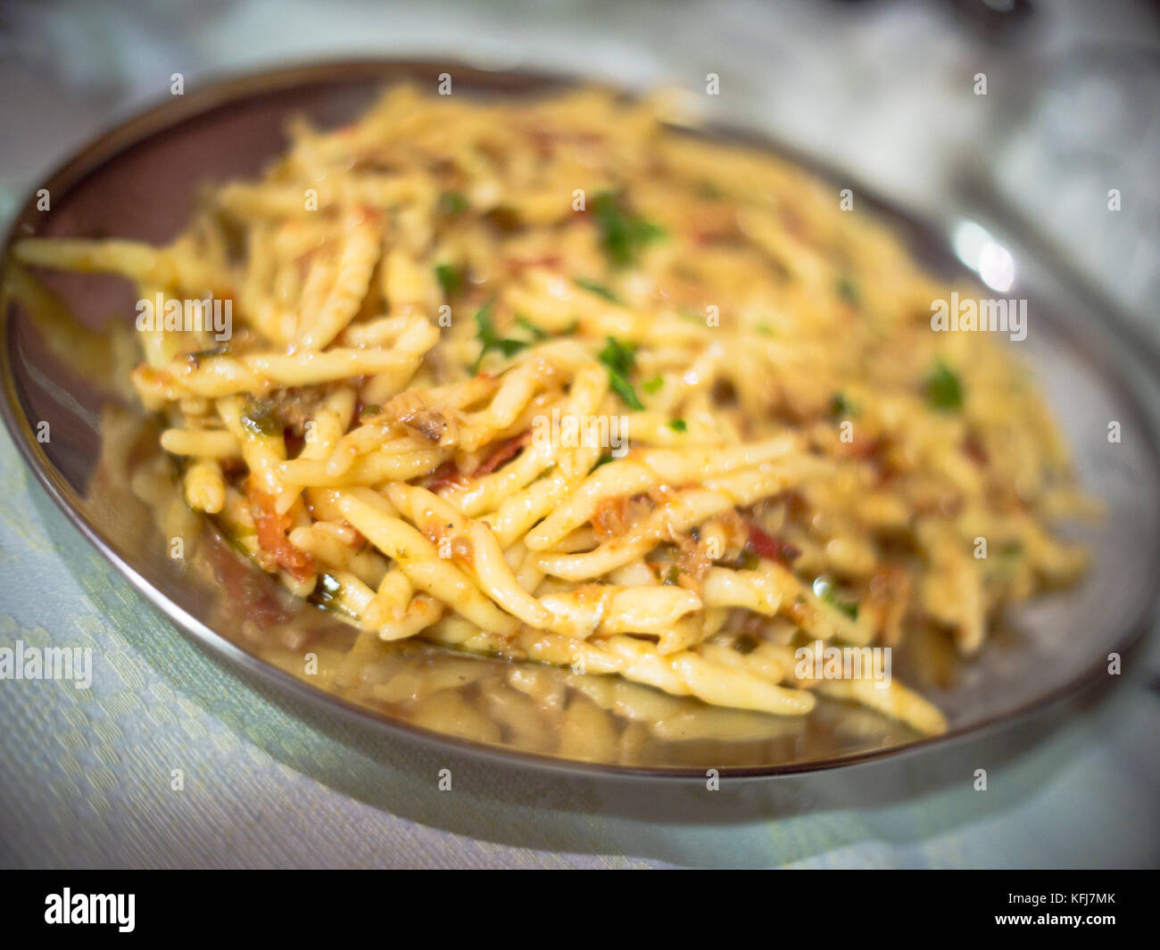 Insbesondere der handgefertigten italienischen Pasta. absichtlich unscharf Foto Stockfoto