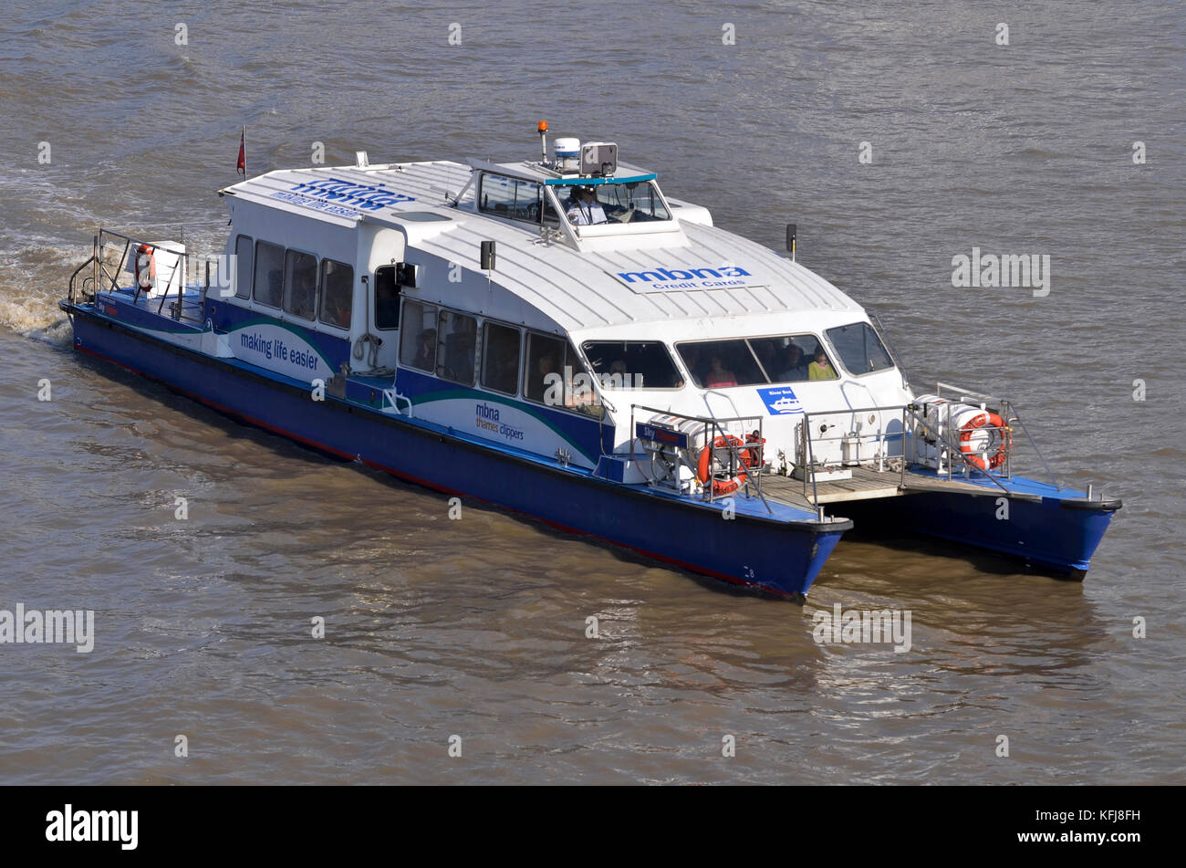 Sky Odyssey Fluss bus Boot von mbna Thames Clippers, Themse, London, England betrieben. Stockfoto