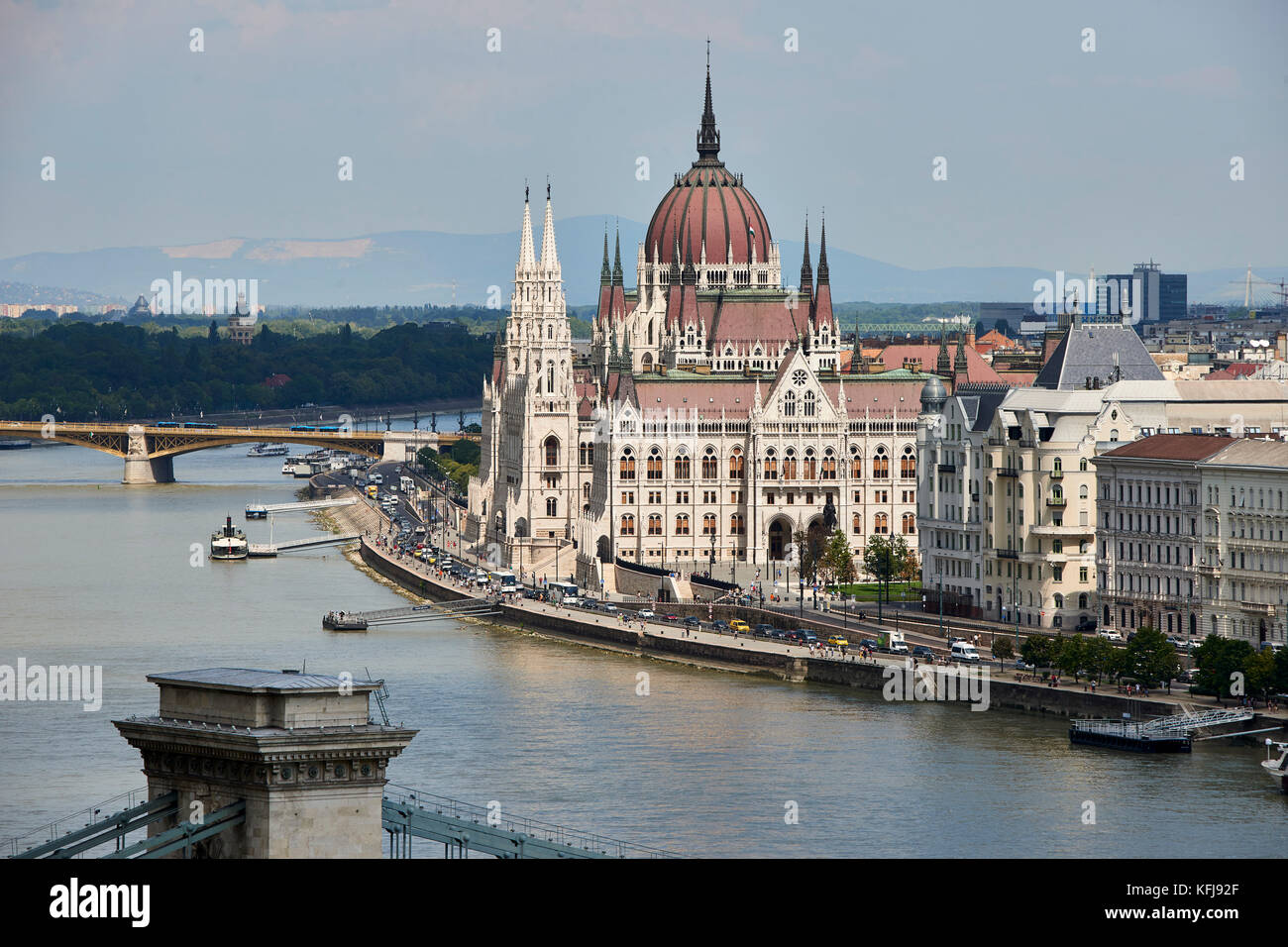 Ungarisches Parlament Gebäude am Ufer der Donau, von der Budaer Burg gesehen Stockfoto