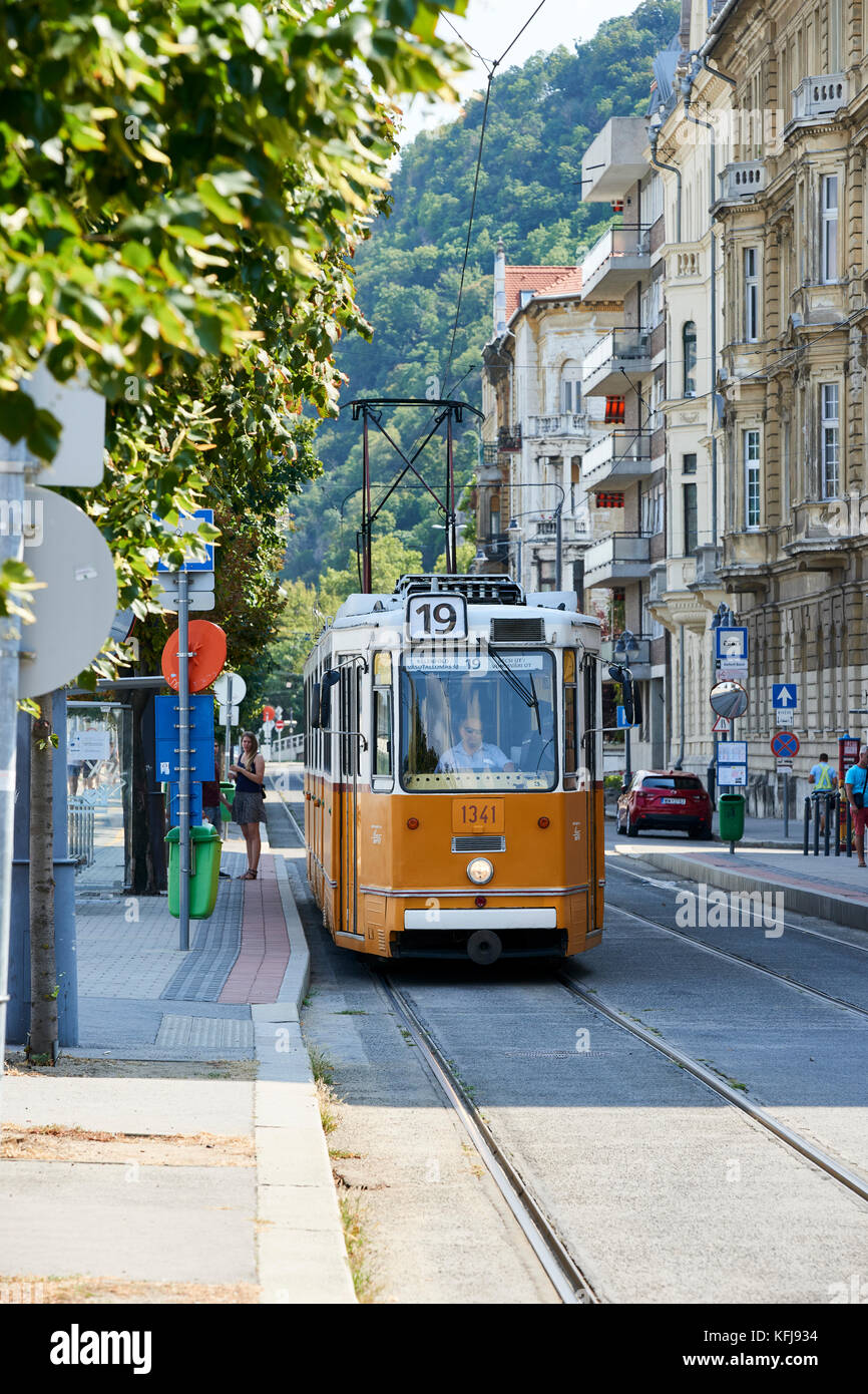 Alte Budapester Straße Straßenbahn (Light Rail Transport) Stockfoto