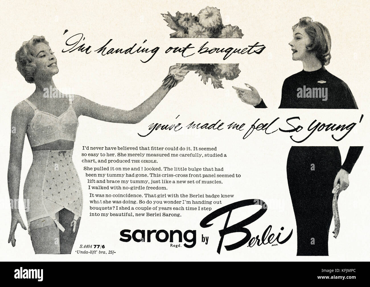 1950er alte alte alte alte Originalwerbung im britischen Magazin Printwerbung für Berlei Sarong Hüftgürtel und BHs vom 1958 UK Stockfoto