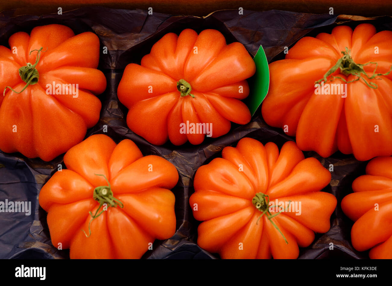 Große Auswahl an französischen Tomaten Tomate Costoluto Genovese Stockfoto