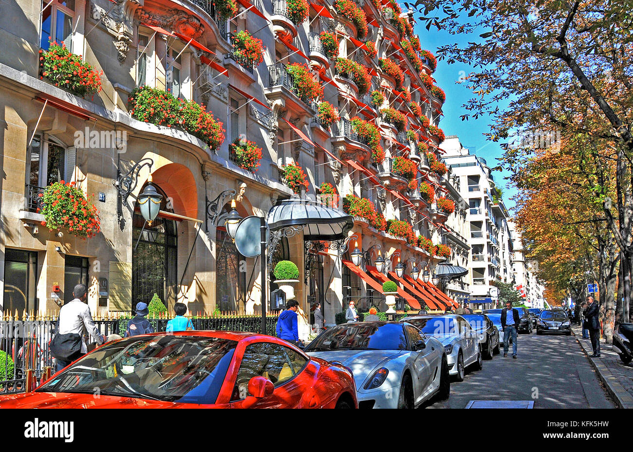 Plaza Athenée Palace, Avenue Montaigne, Paris, Frankreich Stockfoto