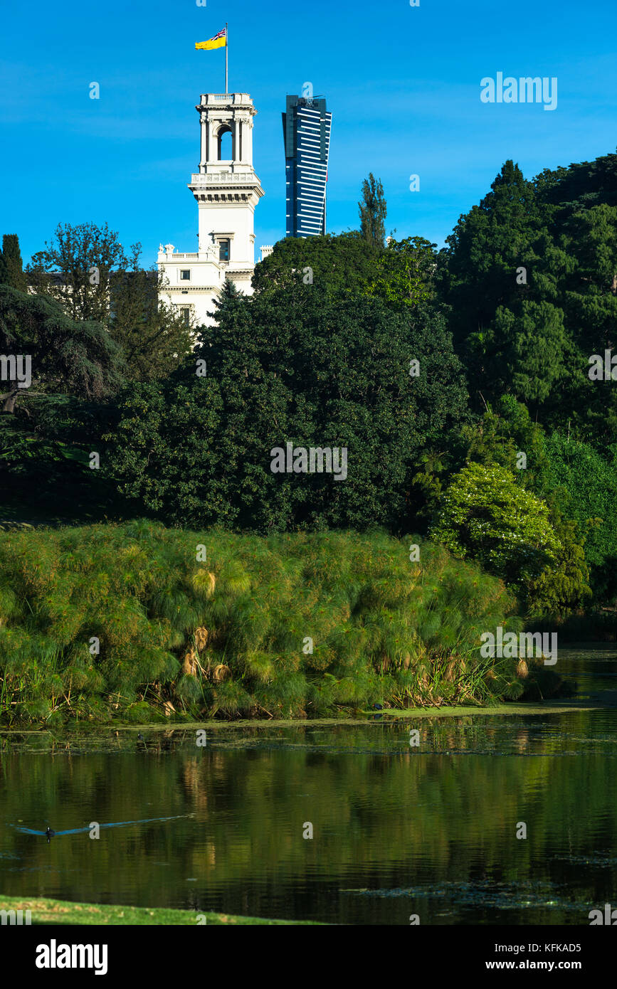 Die Royal Botanic Gardens mit dem Government House, Melbourne, Australien Stockfoto