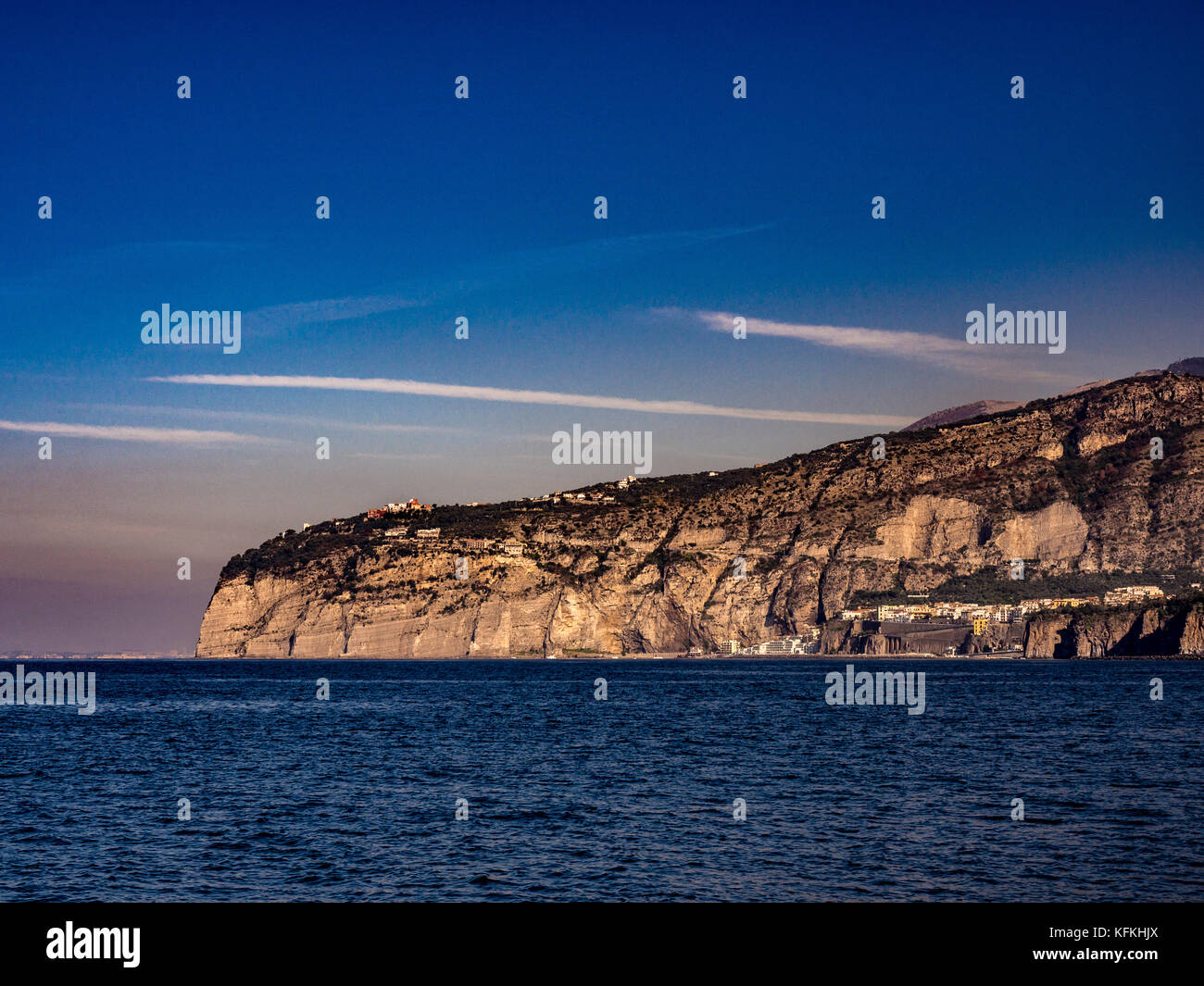 Sorrento Küste Schuß von der Bucht von Neapel. Sorrento. Italien. Stockfoto