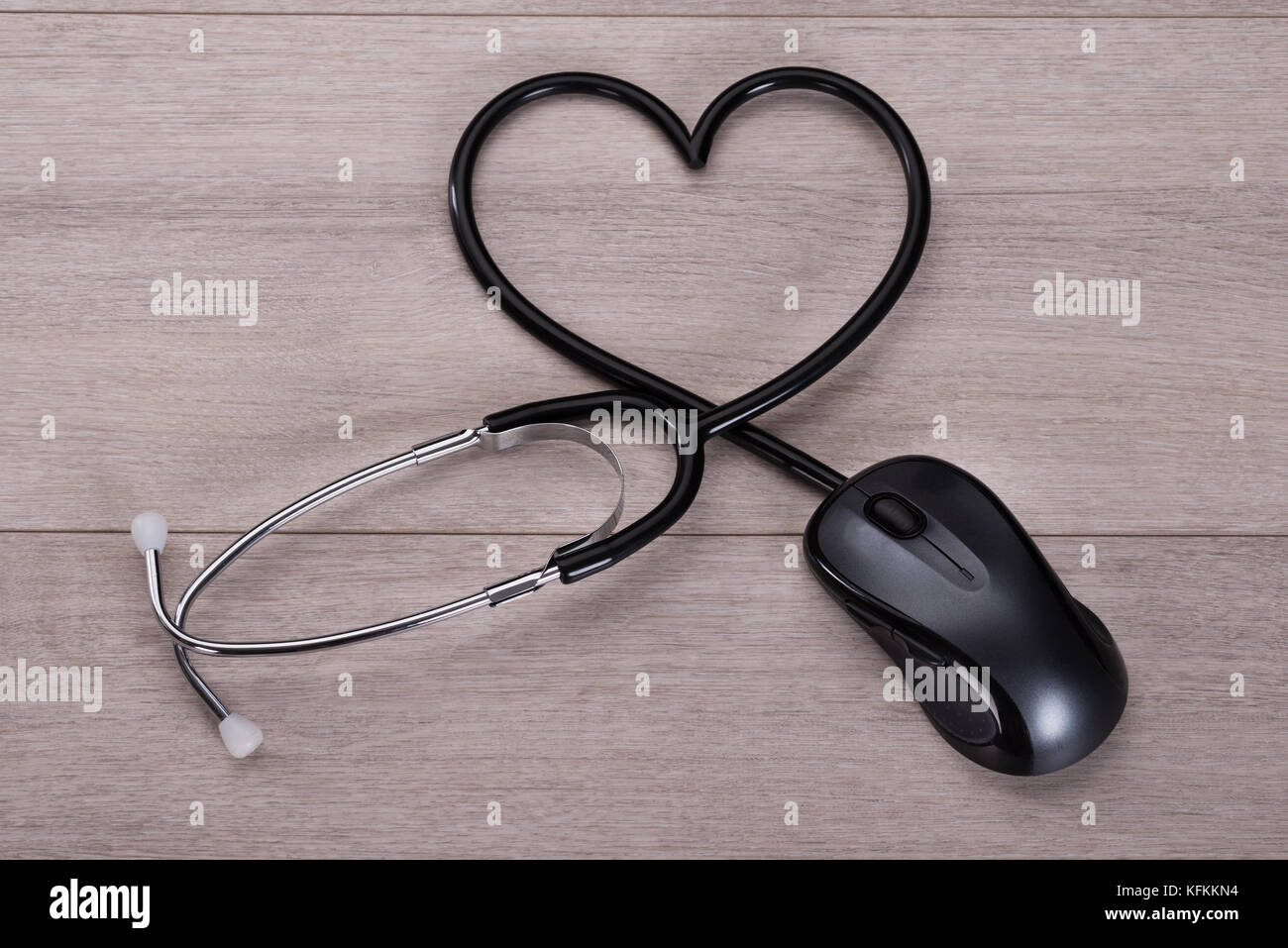 Stethoskop bilden Herzform in Online medizinische Beratung Konzept Stockfoto