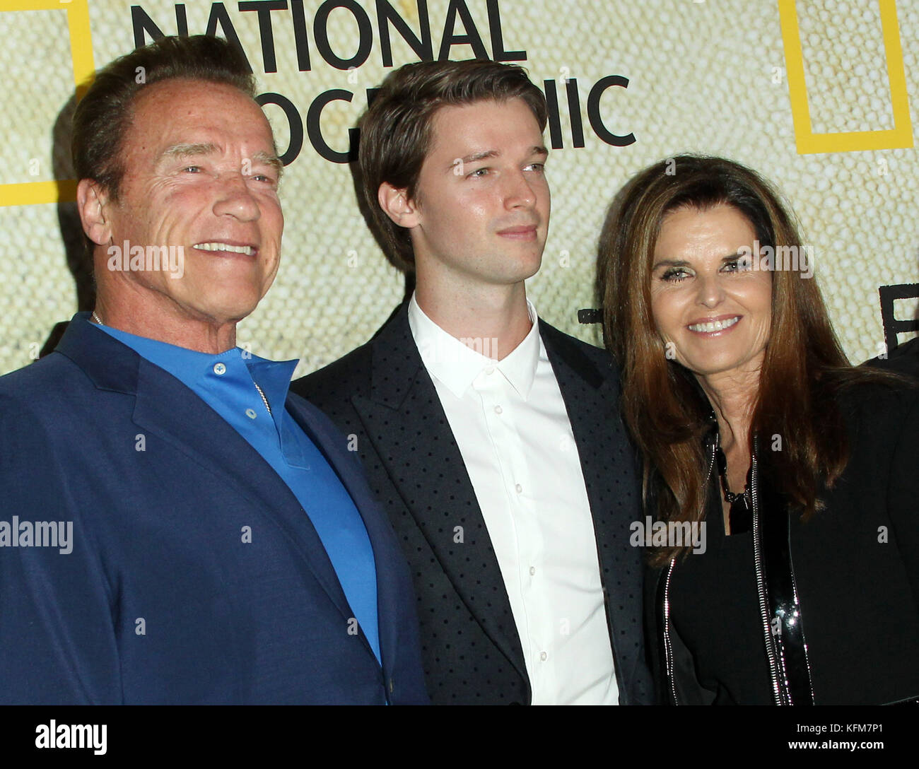 Los Angeles, CA, USA. 30. Oktober 2016. 30. Oktober 2017: Los Angeles, Kalifornien: Arnold Schwarzenegger, Patrick Schwarzenegger und Maria Shriver. Die Premiere von National Geographic „The Long Road Home“ fand in der Royce Hall in der UCLA in Los Angeles statt. Foto: AdMedia Credit: AdMedia/ZUMA Wire/Alamy Live News Stockfoto