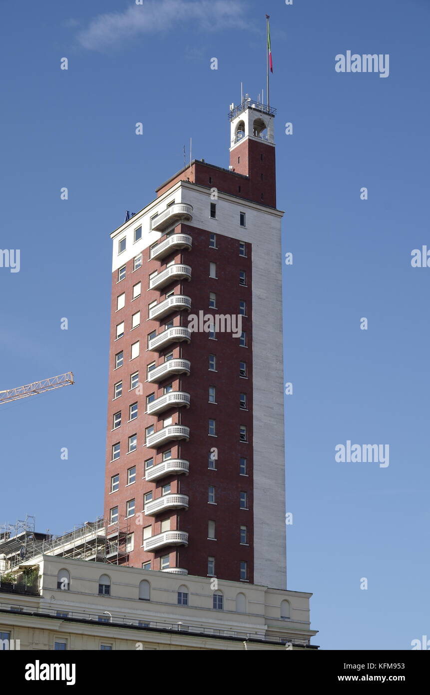 Torre Littoria oder Grattacielo Reale Mutua, Meisterwerk des "Rationalismus" Architektur in Turin, Italien Stockfoto