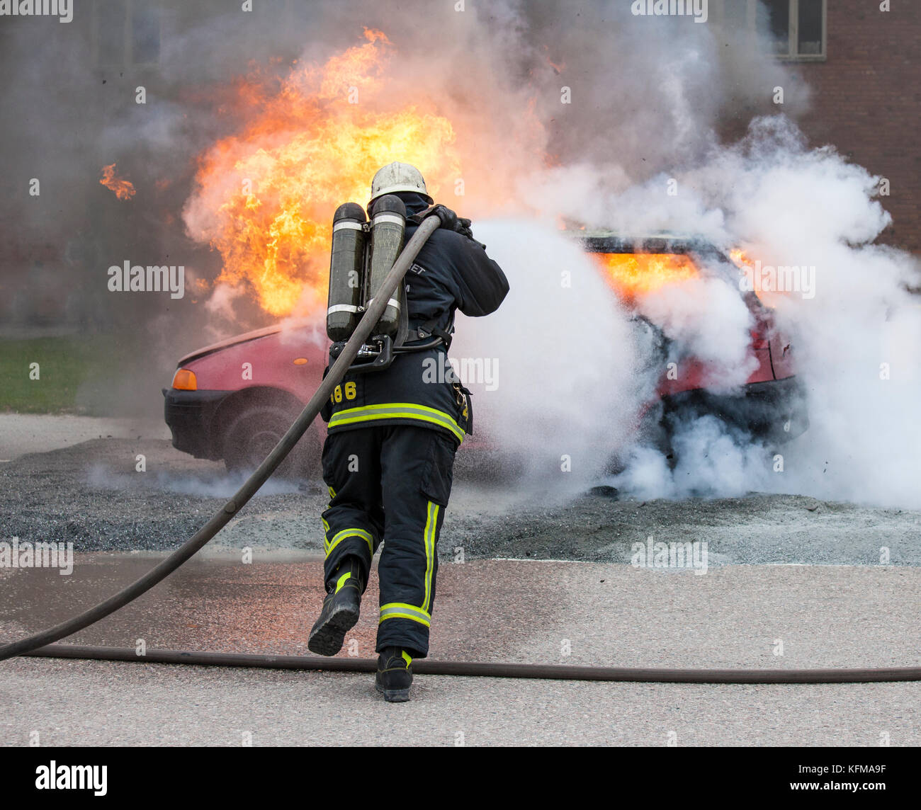 Bilbrand / Auto in Brand Stockfoto