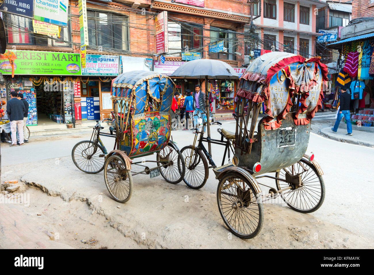 Rikscha im Thamel Bezirk, Street Scene, Kathmandu, Nepal Stockfoto