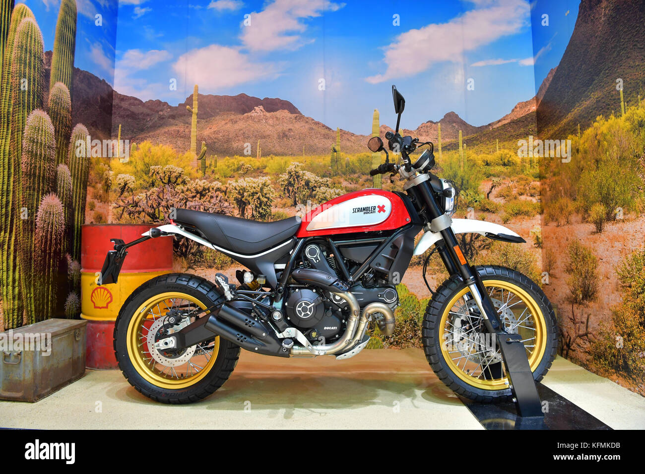 NONTHABURI - 28. März: Ducati Scrambler Motorrad auf Anzeige an der 38th Thailand Bangkok International Motor Show 2017 am 28. März 2017 der Nonthaburi, Stockfoto