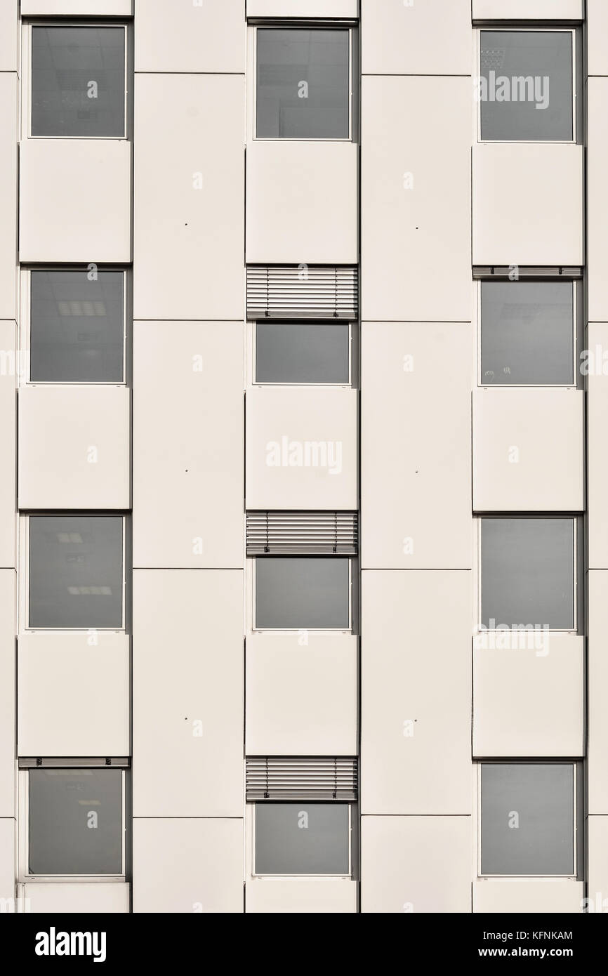 Konservative Architektur Bürogebäude windows Stockfoto