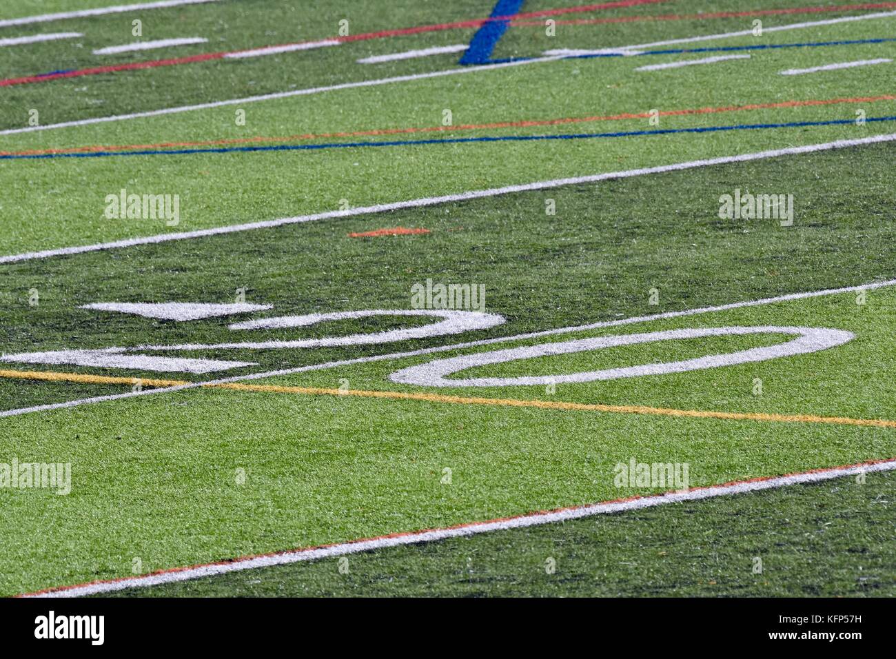 20 Yard-Linie auf Fußballplatz Stockfoto